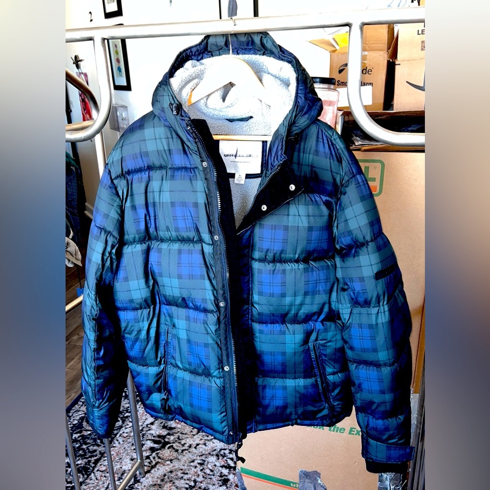 American Eagle puffer jacket
